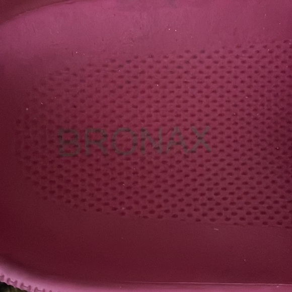 Pink Slide Sandals - Picture 4 of 4